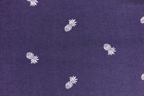 Джинсовая ткань с рисунком - темно-синяя, ананасы - фото №3