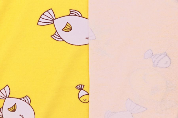 Интерлок с рисунком - рыбки на желтом - фото №2